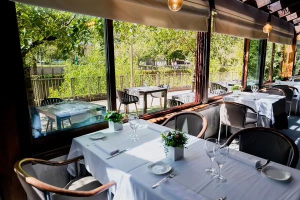 Plató Restaurant by arthotel
