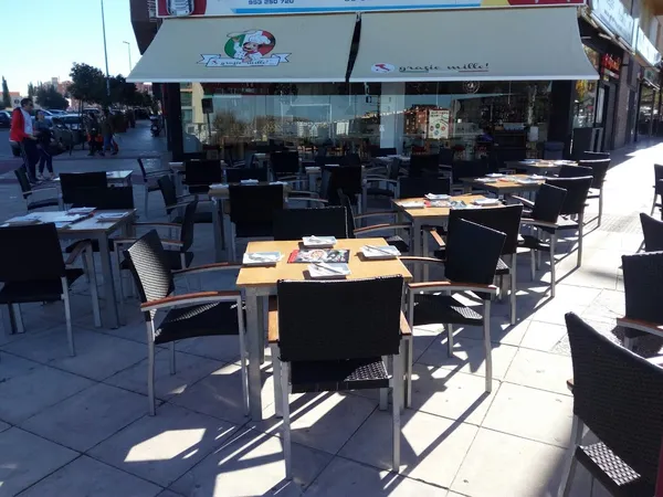 Restaurante Pizzeria GRAZIE MILLE