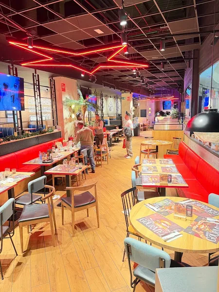 Foster's Hollywood