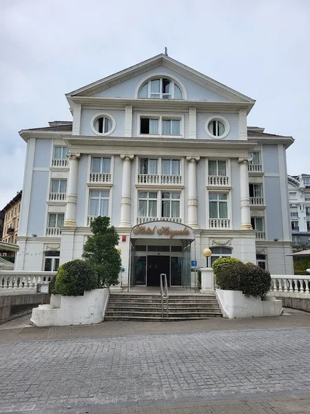 Hotel Hoyuela