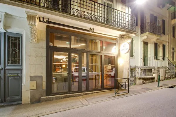 OKO - Restaurant & Cocktails Bar