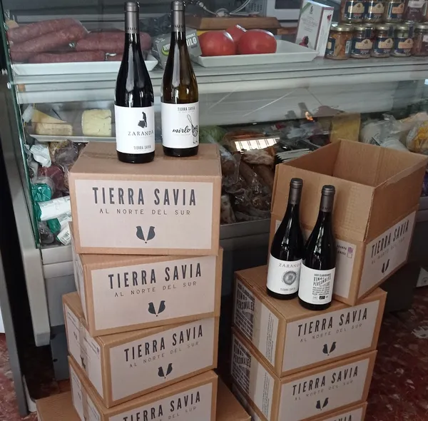 TABERNA LA OFICINA, SABES QUE ES TABERNEAR, ES EL ARTE DE DISFRUTAR DE UNA BUENA COPA DE VINO ANDALUZ