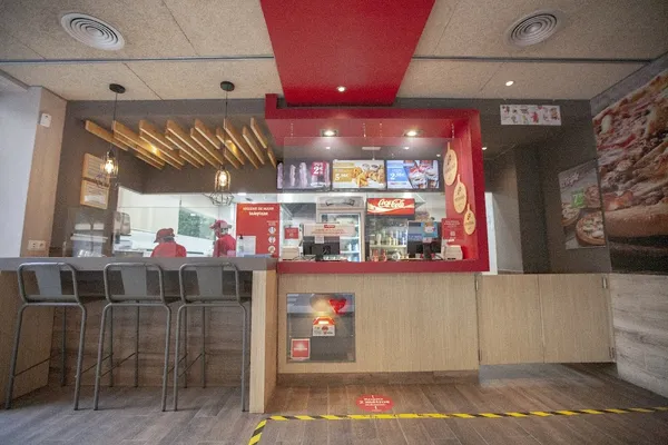 Telepizza Vic - Pizza y Comida a Domicilio