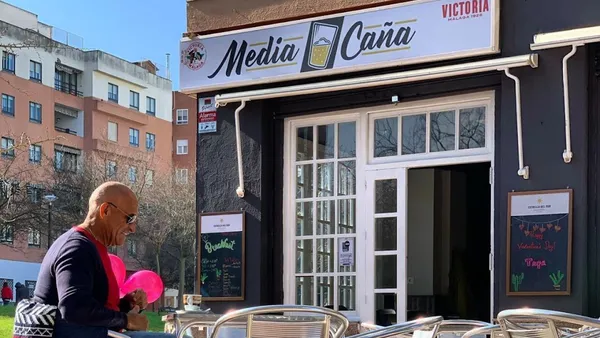 Bar Media Caña